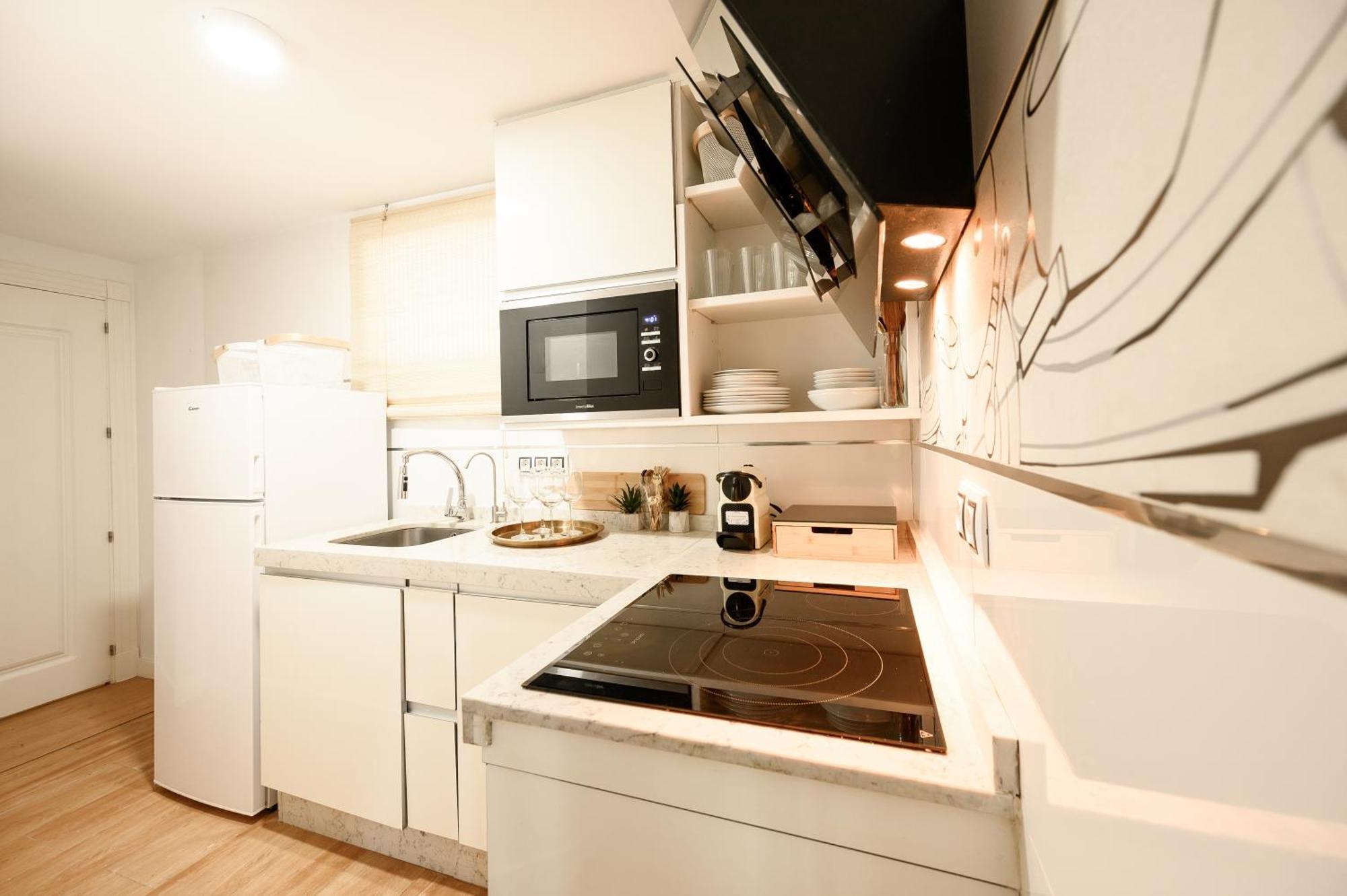 Estudio Con Parking Teatinos Malaga Living Buitenkant foto